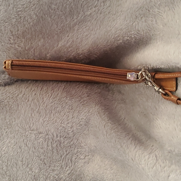 *COACH Wristlet - Picture 6 of 7